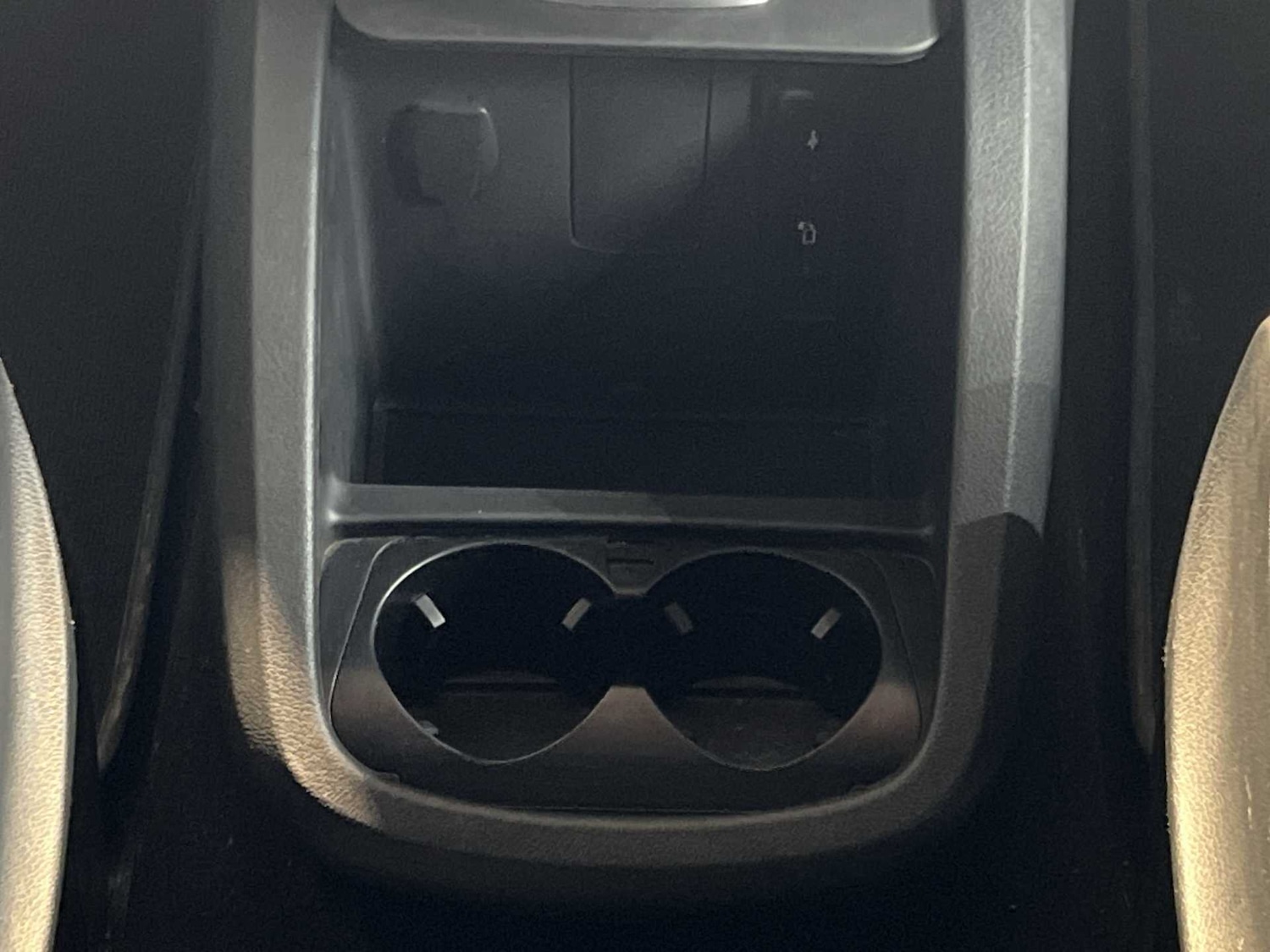 Used Mercedes-Benz V-Class 2023 for sale - 76411268: Photo 19