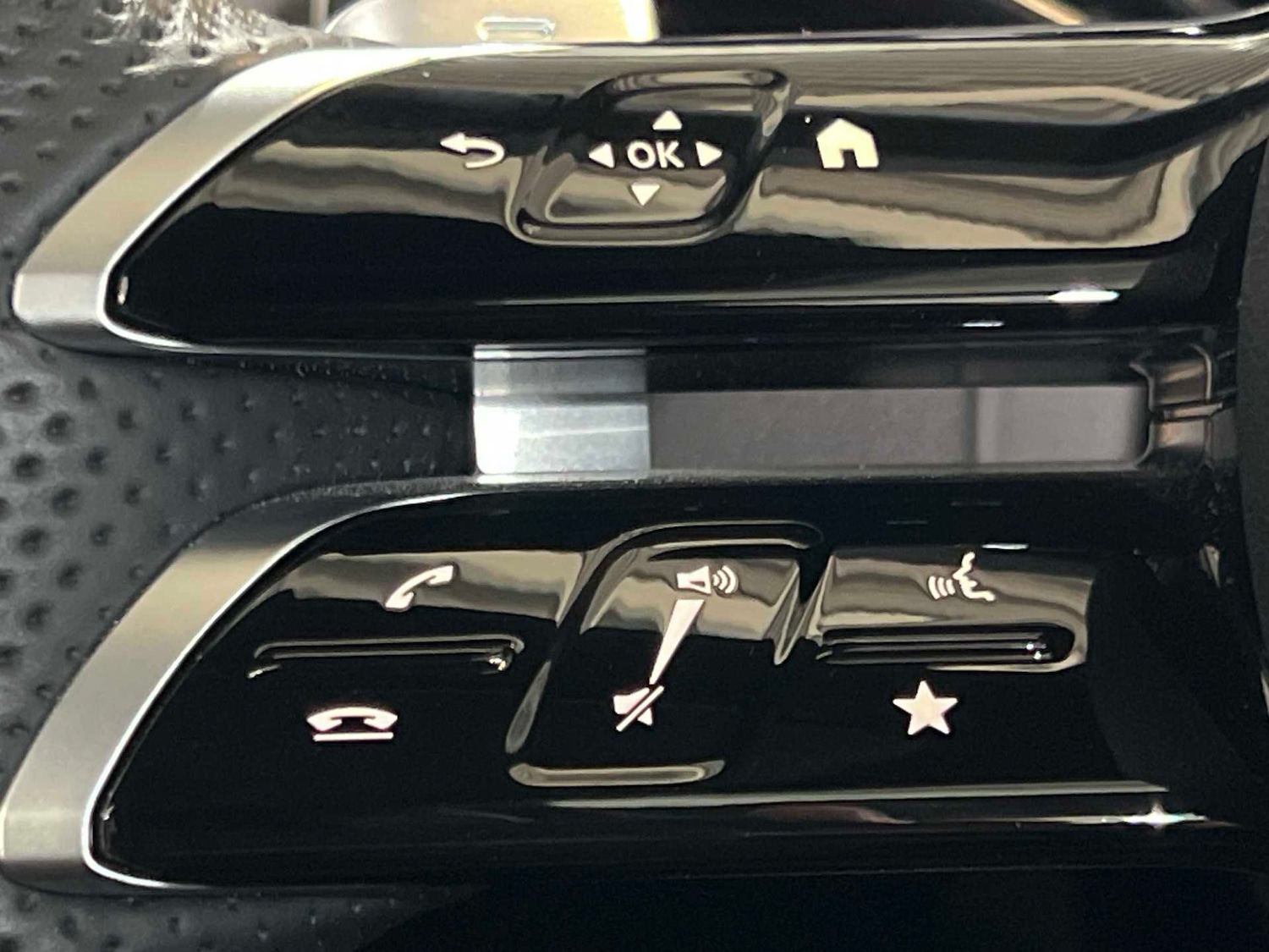 Used Mercedes-Benz GLC 2025 for sale - 77281955: Photo 32