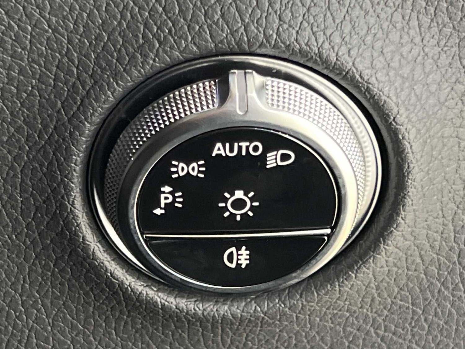 Used Mercedes-Benz GLC 2025 for sale - 76310897: Photo 33