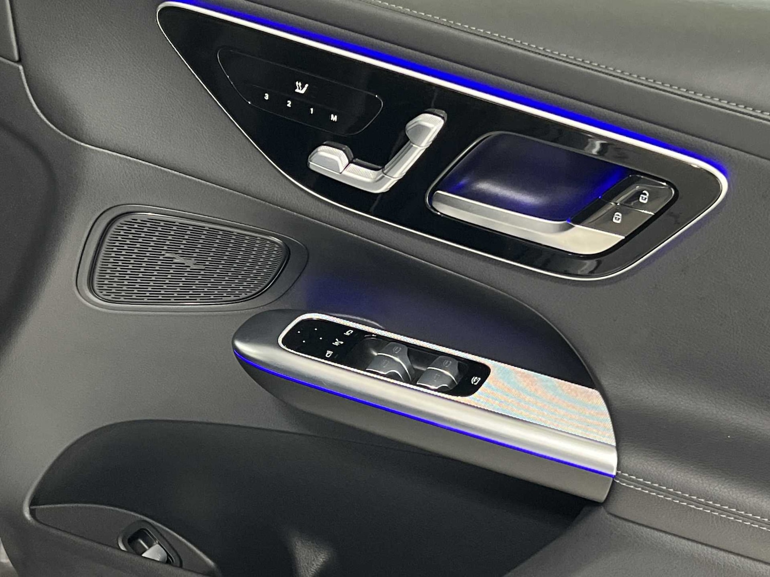 Used Mercedes-Benz GLC 2023 for sale - 78149163: Photo 14