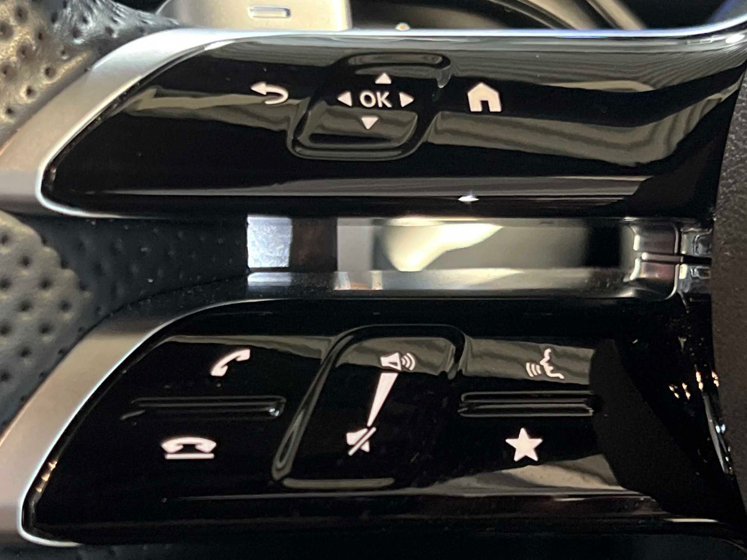 Used Mercedes-Benz EQB 2025 for sale - 77294127: Photo 31