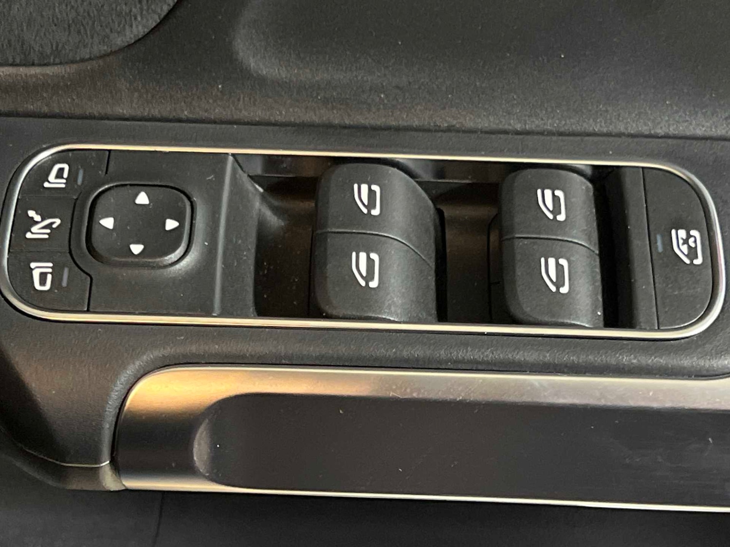 Used Mercedes-Benz EQB 2025 for sale - 77294127: Photo 34