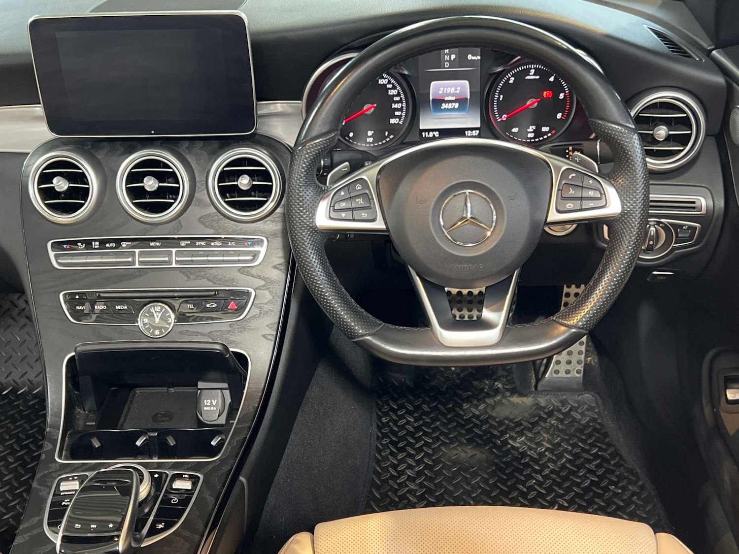 Used Mercedes-Benz C Class 2018 for sale - 77083110: Photo 17