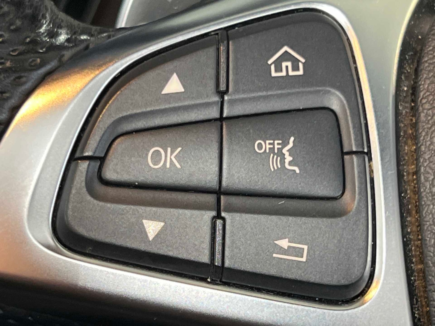 Used Mercedes-Benz C Class 2018 for sale - 77083110: Photo 31