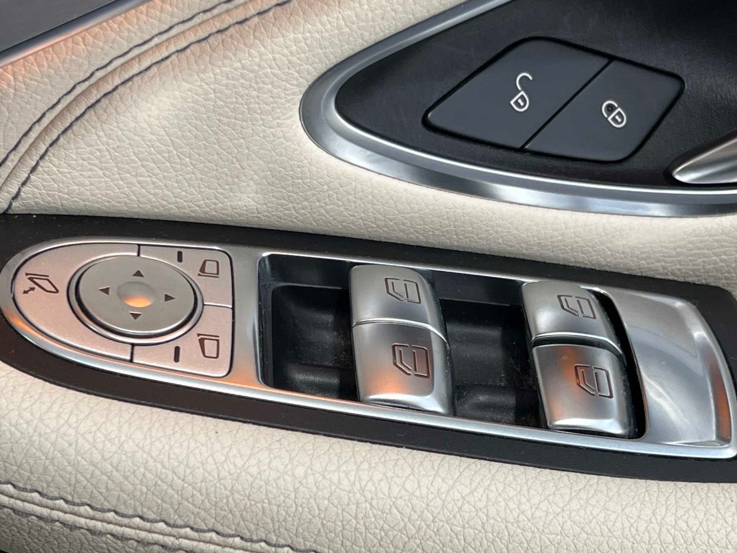 Used Mercedes-Benz C Class 2018 for sale - 77083110: Photo 34