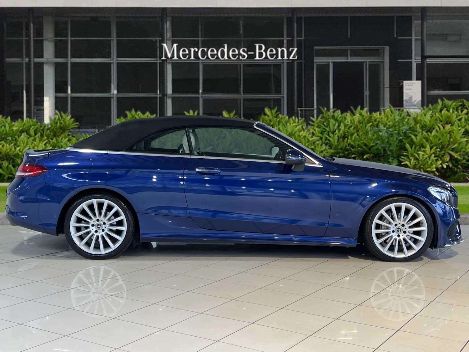 Used Mercedes-Benz C Class 2018 for sale - 77083110: Photo 5