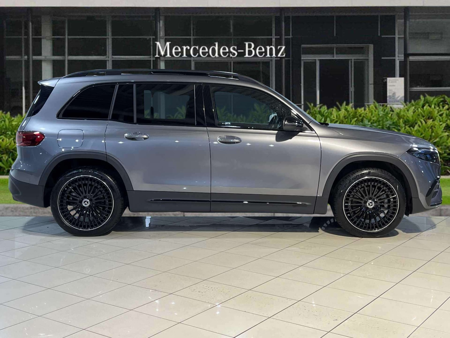 Used Mercedes-Benz EQB 2025 for sale - 76661959: Photo 5