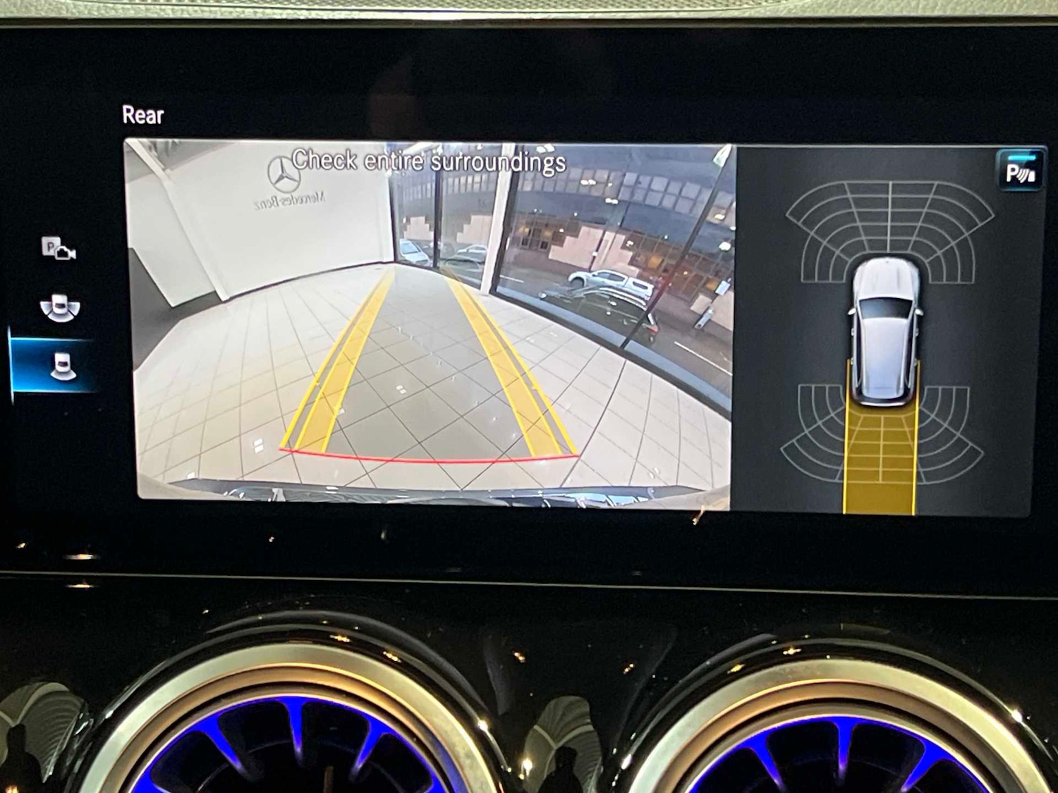 Used Mercedes-Benz GLB 2022 for sale - 76624577: Photo 4