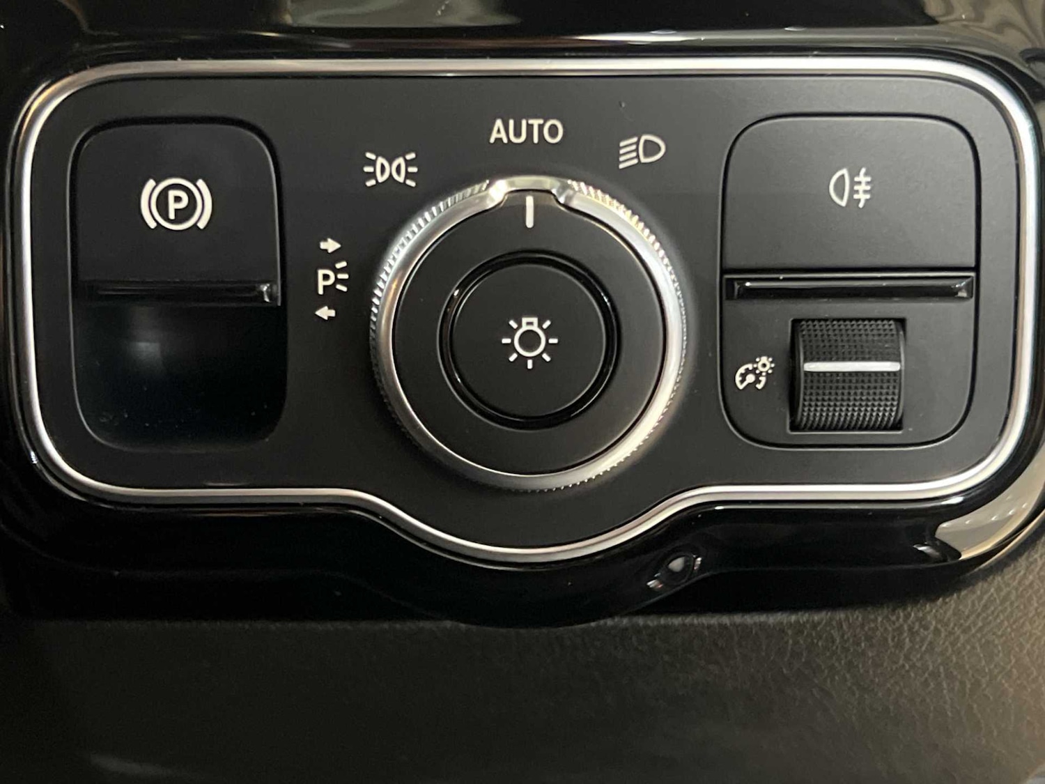 Used Mercedes-Benz A-Class 2019 for sale - 76125732: Photo 21