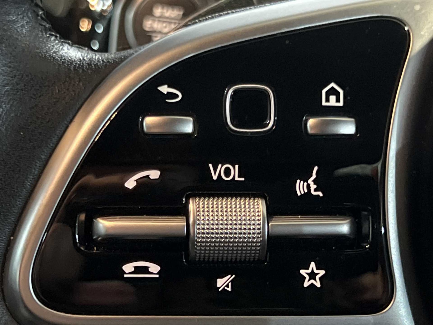 Used Mercedes-Benz A-Class 2019 for sale - 76125732: Photo 32