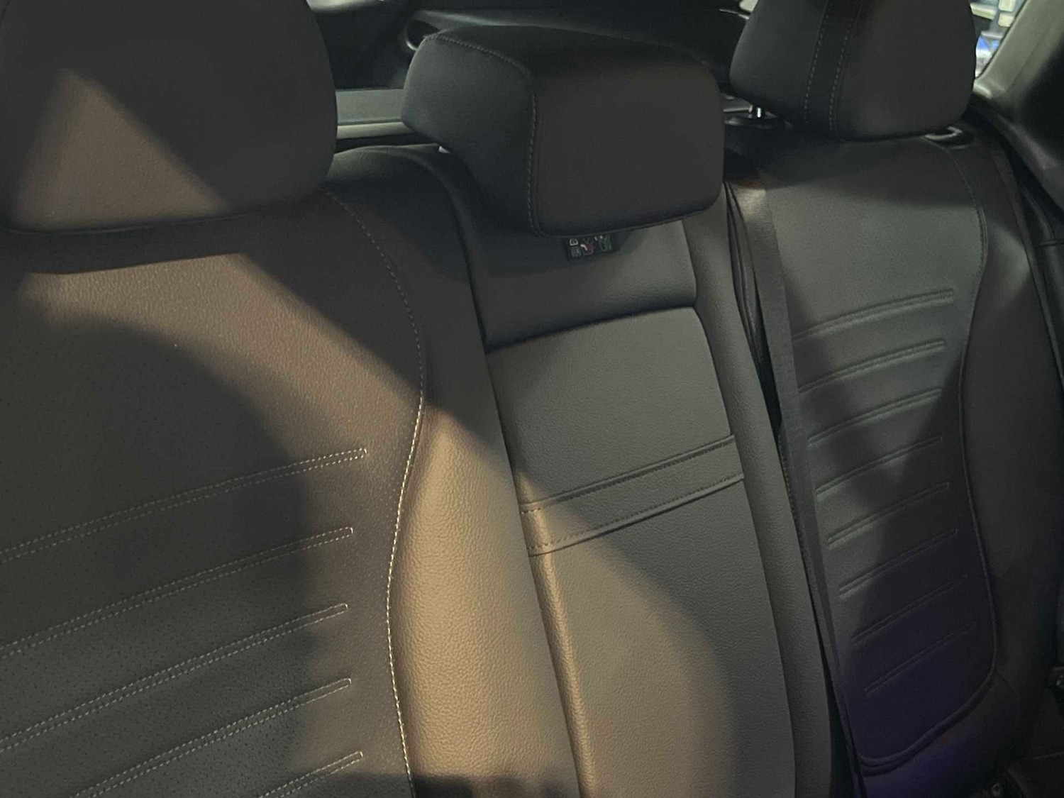 Used Mercedes-Benz GLC 2024 for sale - 76929071: Photo 16