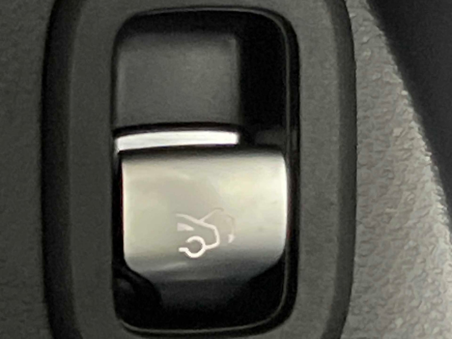 Used Mercedes-Benz GLC 2024 for sale - 76929071: Photo 35