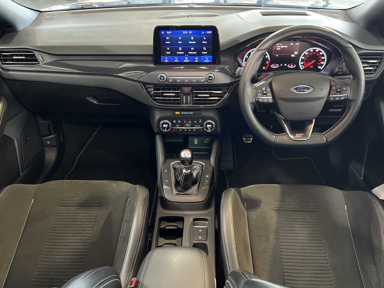 Used Ford Focus 2020 for sale - 76351750: Photo 3