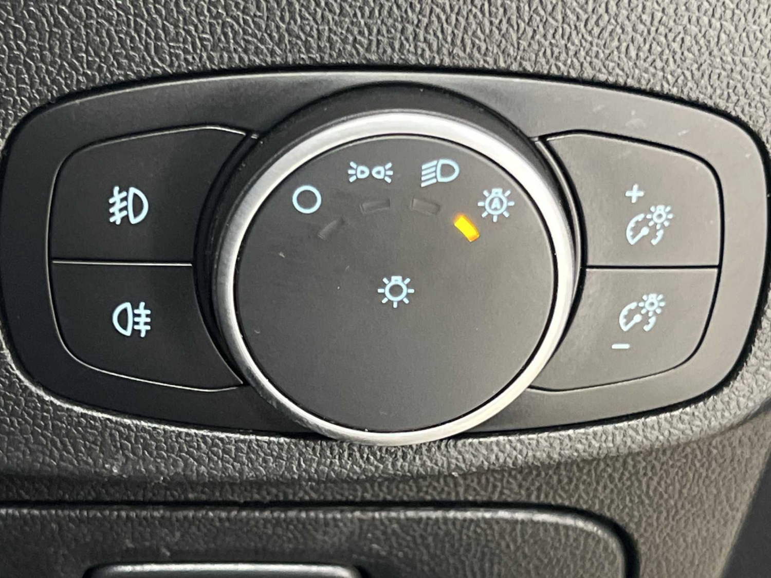 Used Ford Focus 2020 for sale - 76351750: Photo 33