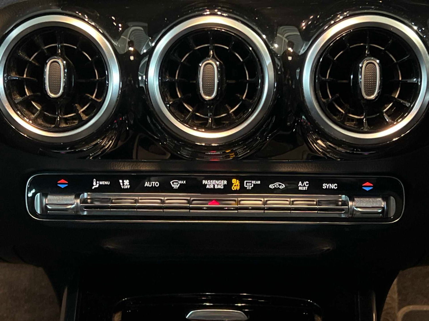 Used Mercedes-Benz GLA 2021 for sale - 78037480: Photo 21