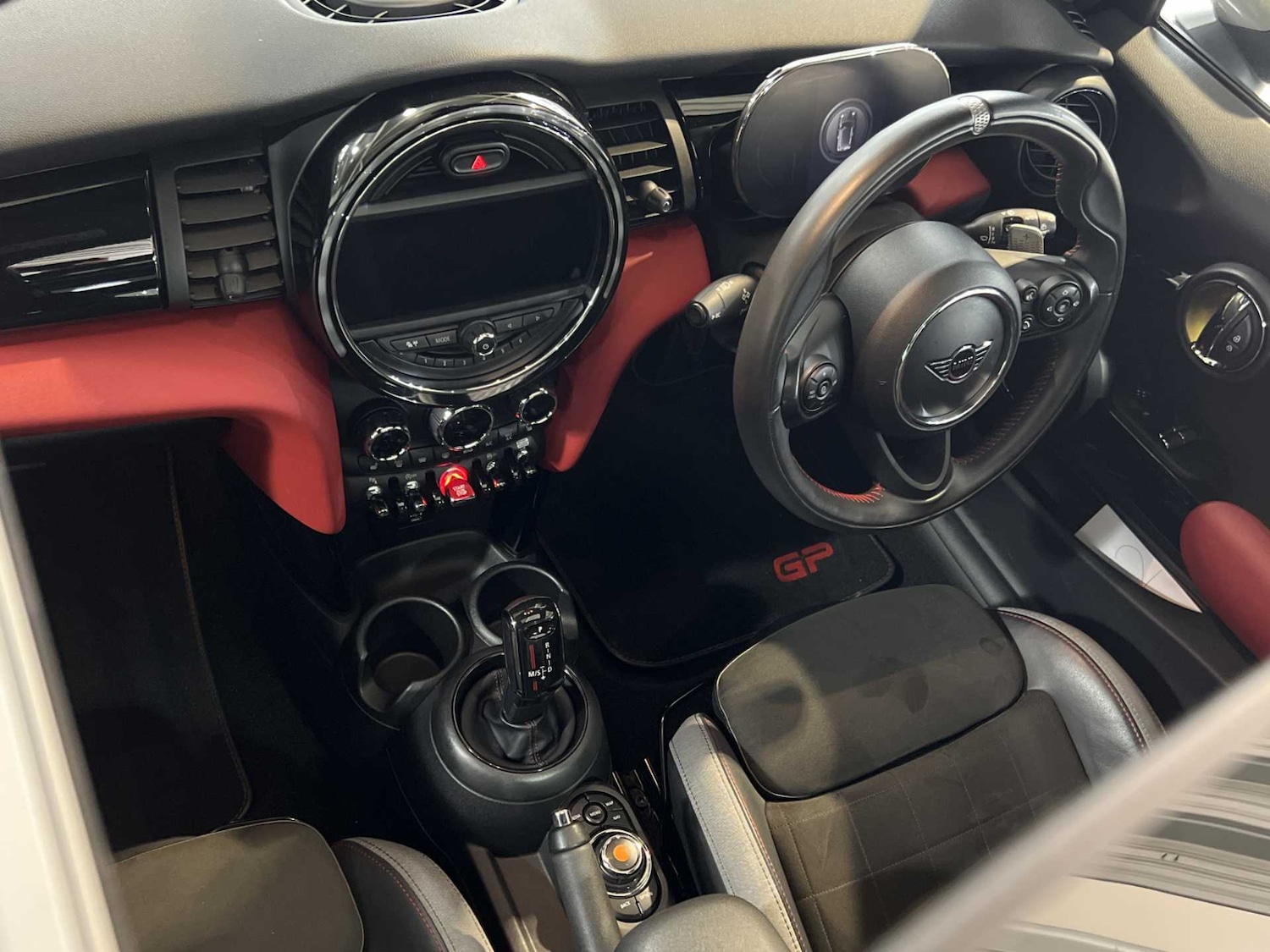 Used MINI Hatch 2020 for sale - 76339674: Photo 4