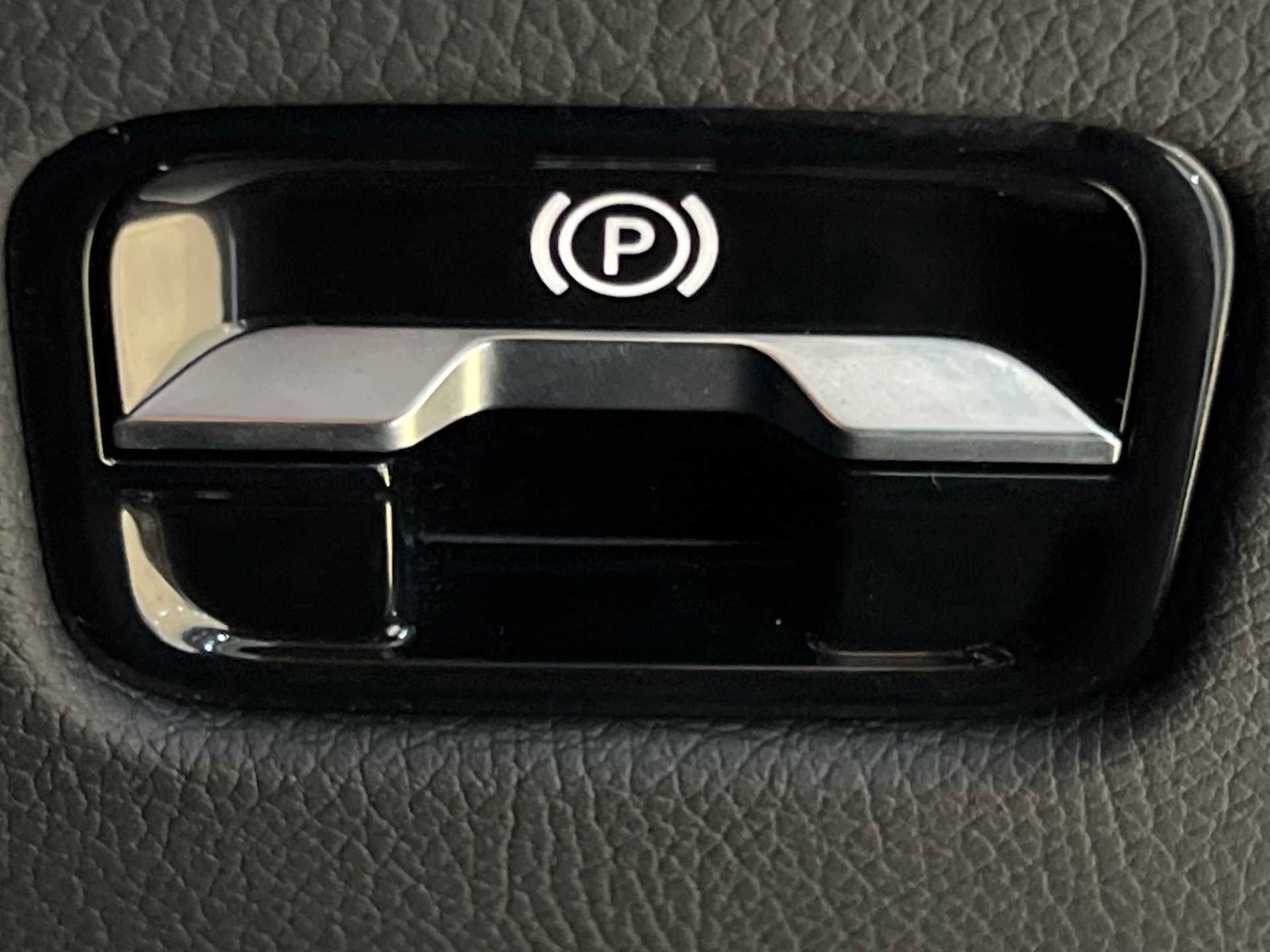 Used Mercedes-Benz GLC 2024 for sale - 76636752: Photo 22