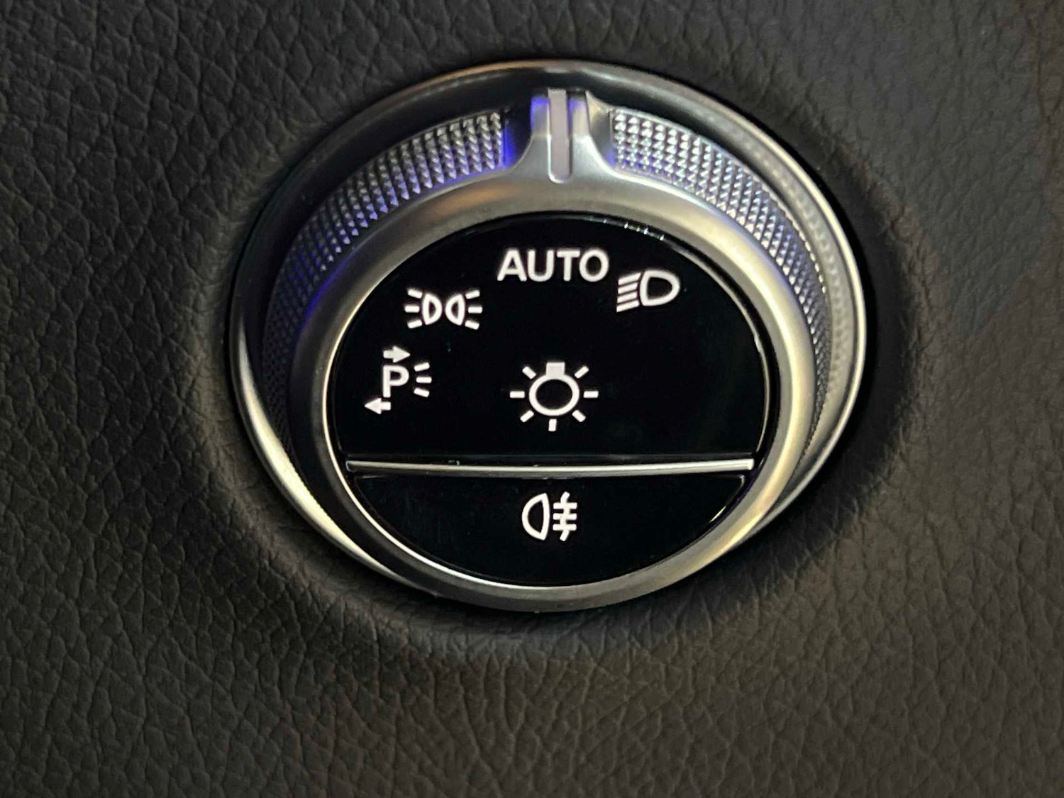 Used Mercedes-Benz GLC 2024 for sale - 76636752: Photo 33