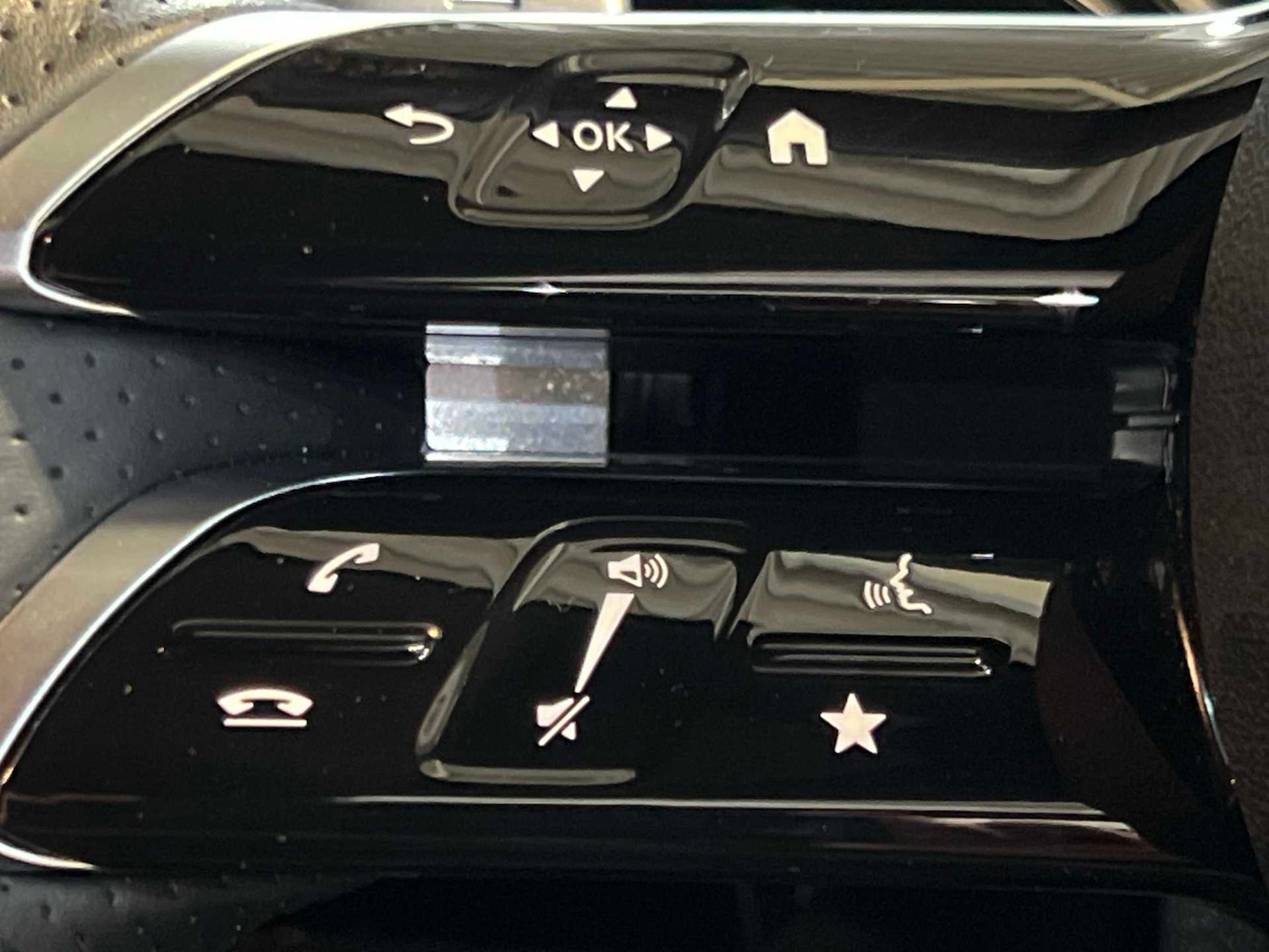 Used Mercedes-Benz A-Class 2023 for sale - 76718203: Photo 32