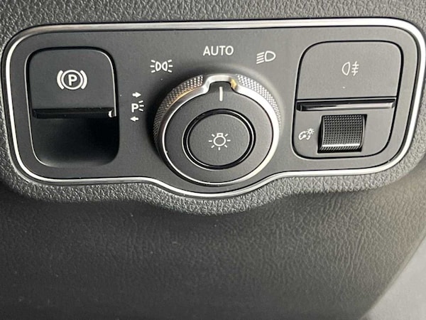 Used Mercedes-Benz GLA 2022 for sale - 75555397: Photo 22