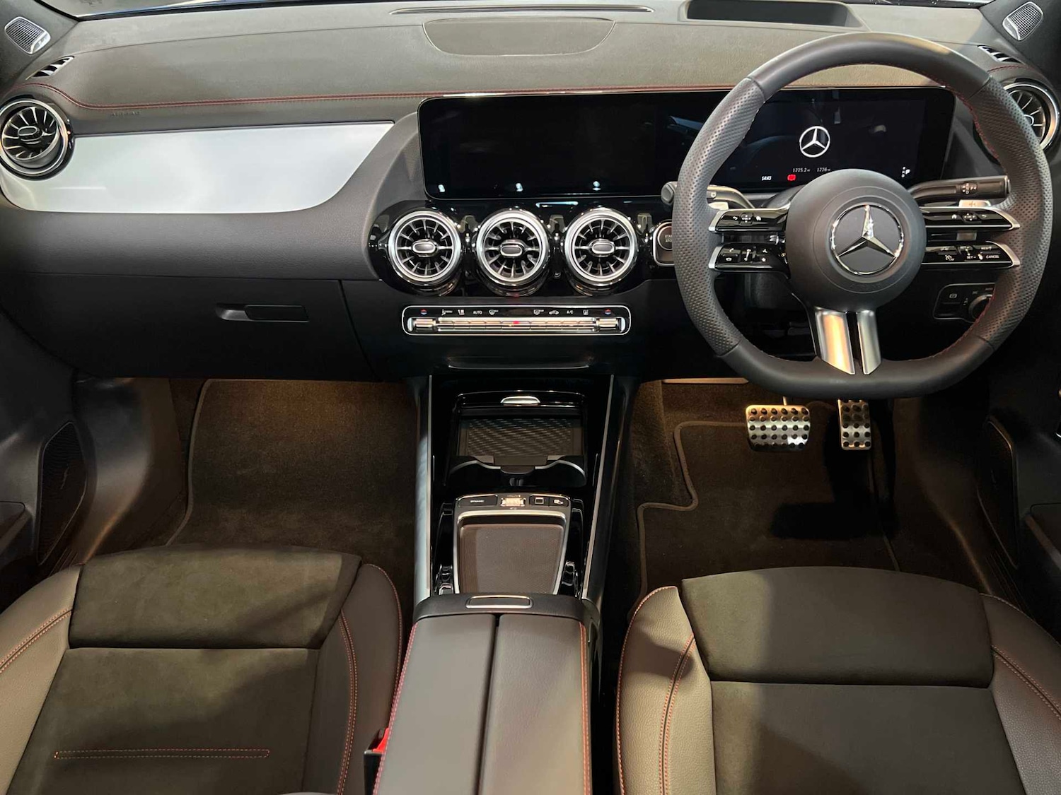 Used Mercedes-Benz EQA 2025 for sale - 77239852: Photo 3