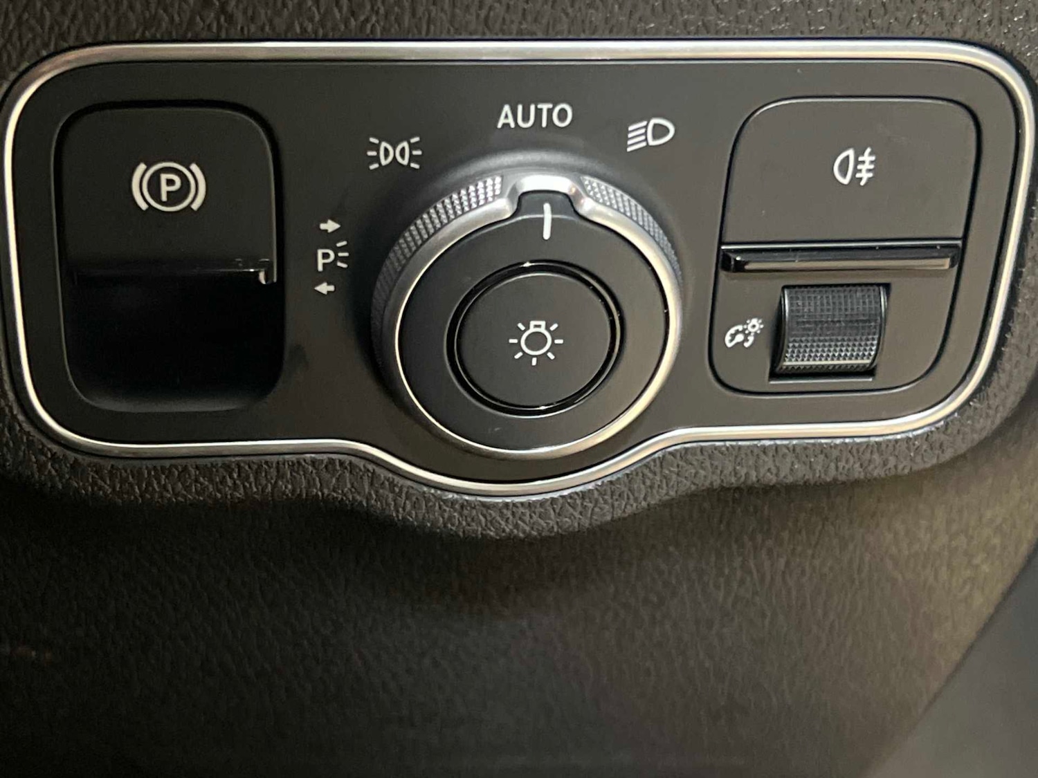 Used Mercedes-Benz GLB 2024 for sale - 76501809: Photo 23