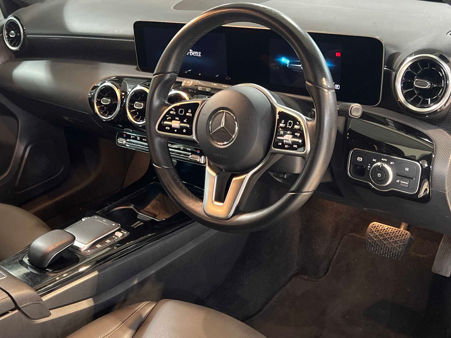 Used Mercedes-Benz A-Class 2021 for sale - 76362530: Photo 14