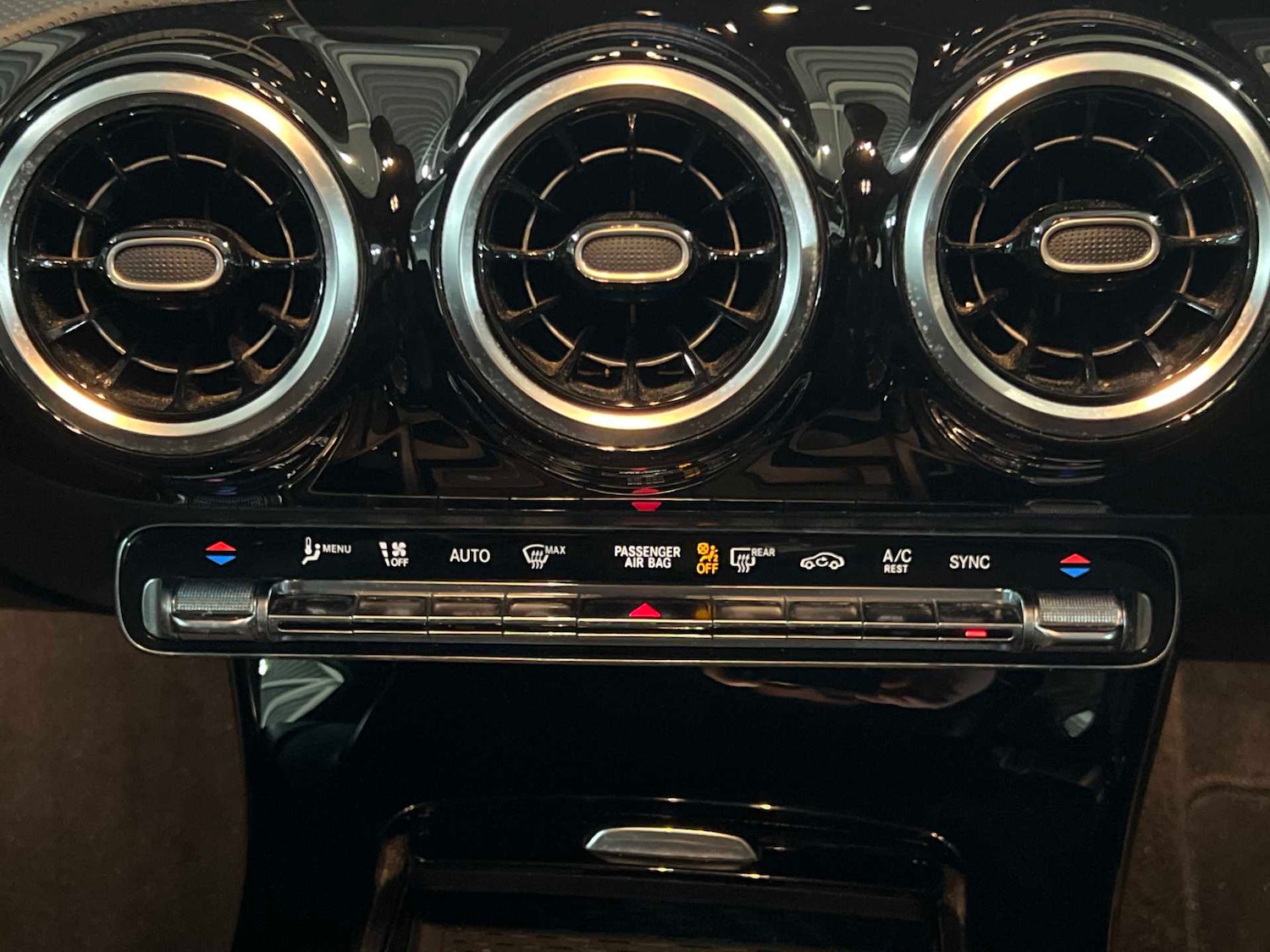 Used Mercedes-Benz A-Class 2021 for sale - 76362530: Photo 21