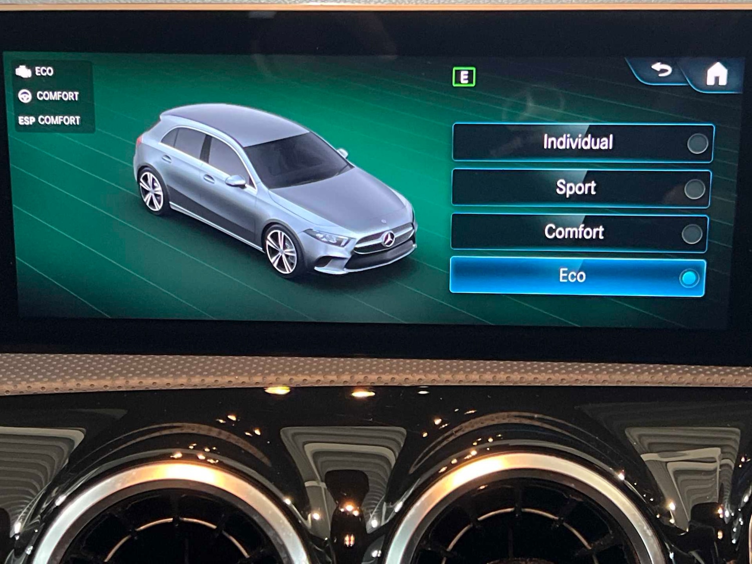 Used Mercedes-Benz A-Class 2021 for sale - 76362530: Photo 30