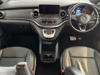 Used Mercedes-Benz V-Class 2023 for sale - 75216874: Photo