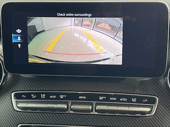 Used Mercedes-Benz V-Class 2023 for sale - 75216874: Photo