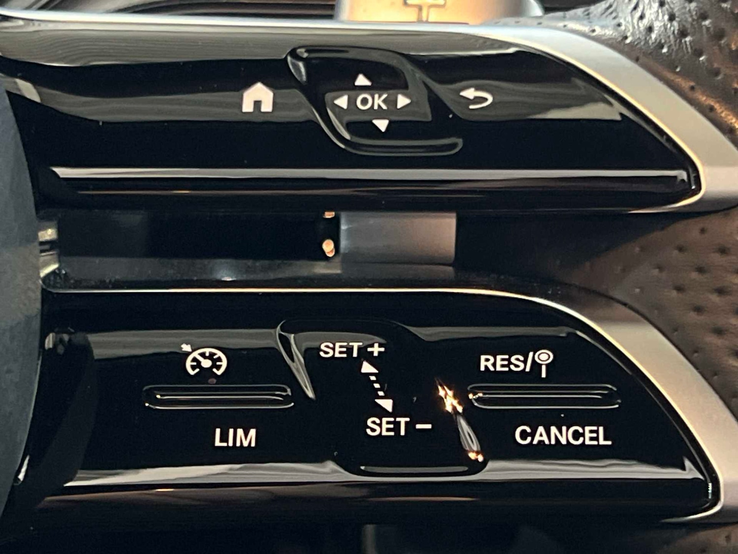 Used Mercedes-Benz CLA 2024 for sale - 76967726: Photo 32