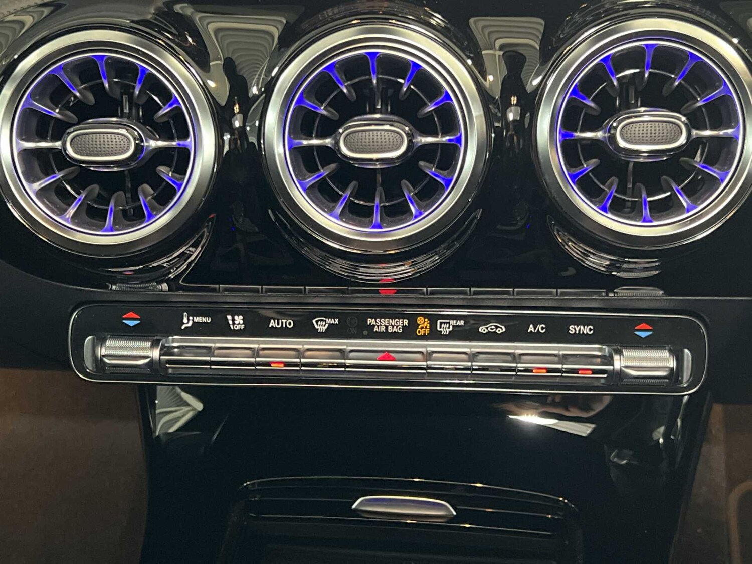 Used Mercedes-Benz CLA 2023 for sale - 76125827: Photo 22