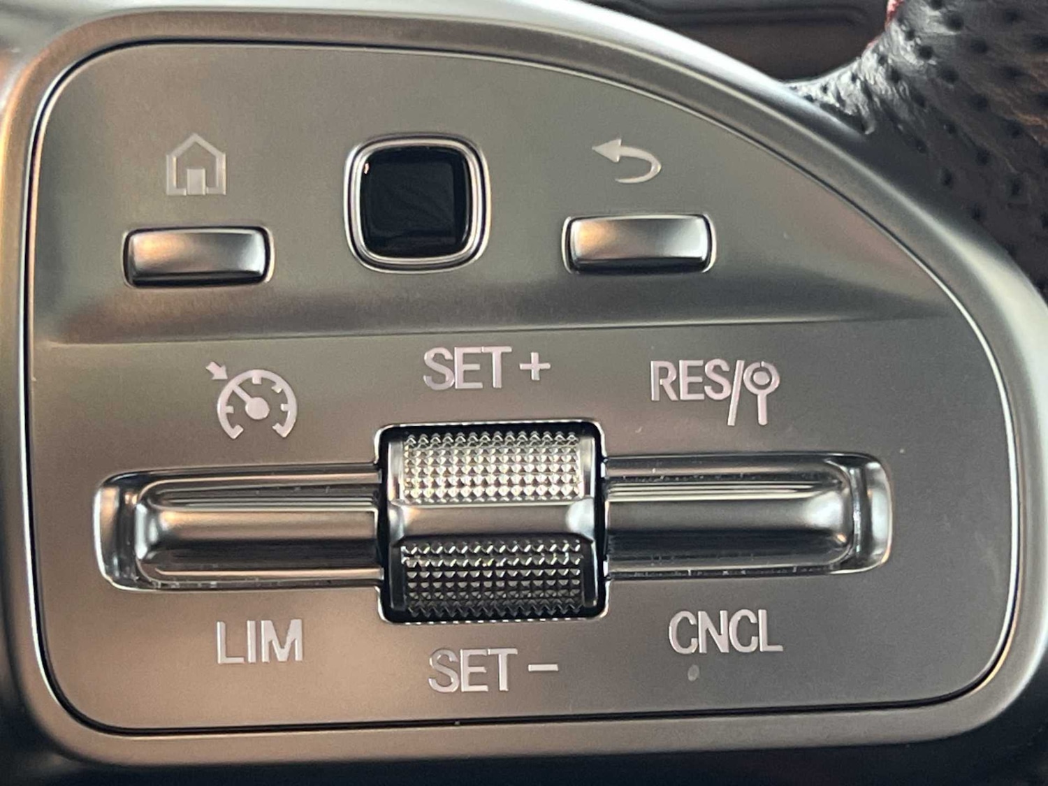 Used Mercedes-Benz CLA 2023 for sale - 76125827: Photo 32