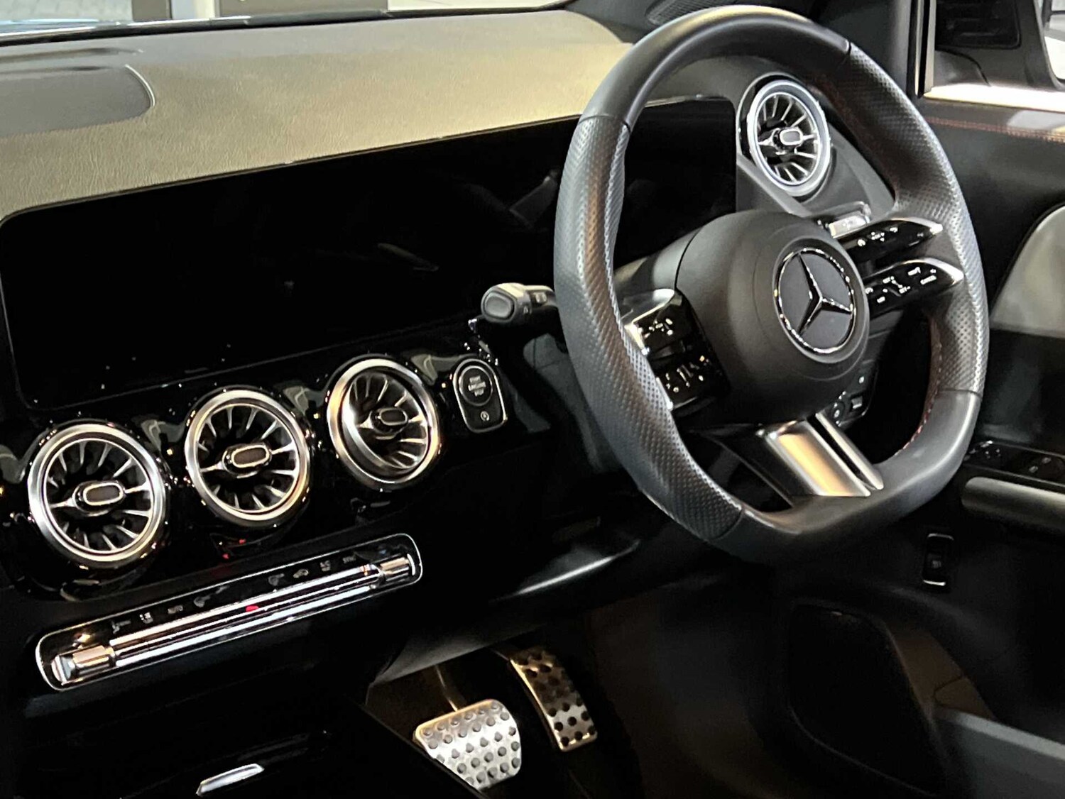 Used Mercedes-Benz GLA 2023 for sale - 77842559: Photo 20