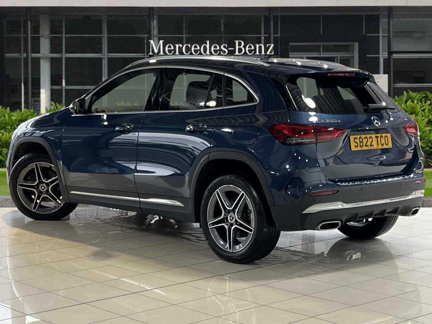 Used Mercedes-Benz GLA 2022 for sale - 76141892: Photo 2