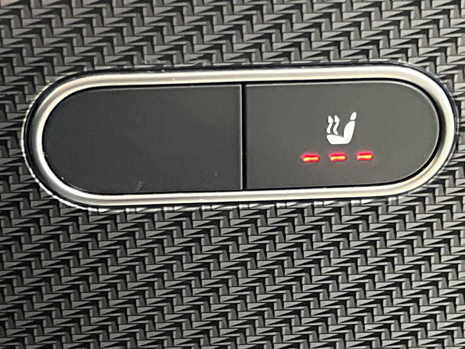 Used Mercedes-Benz GLA 2022 for sale - 76141892: Photo 23