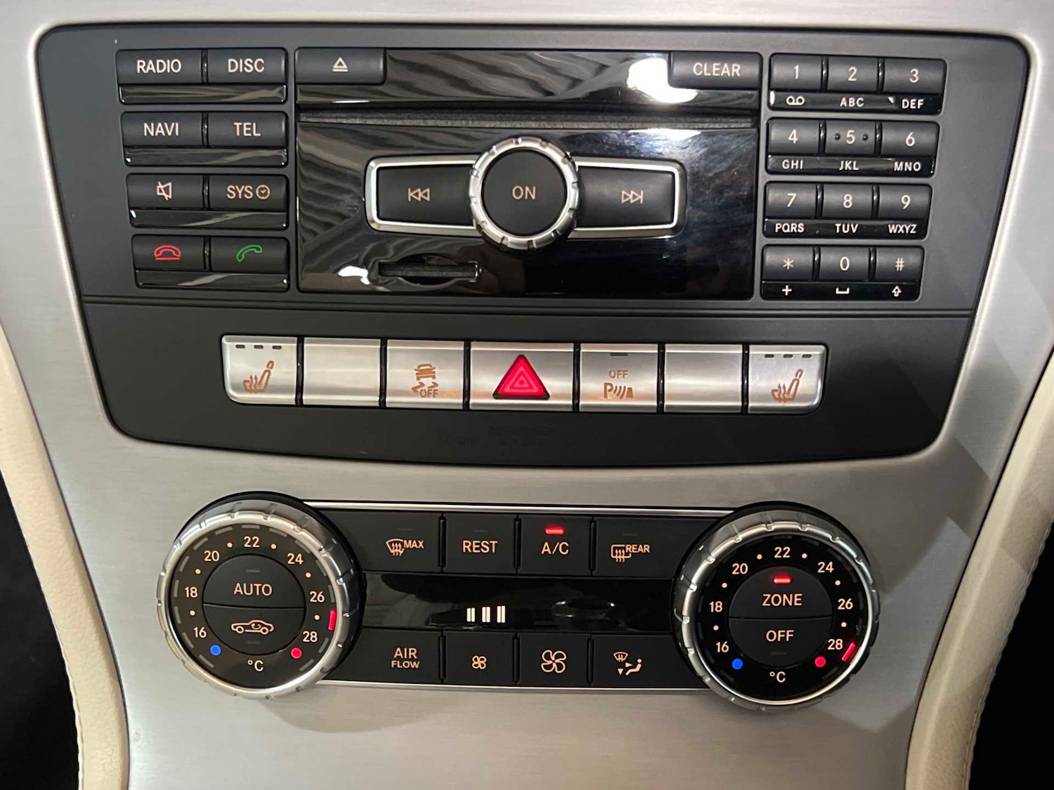 Used Mercedes-Benz SL 2016 for sale - 76587746: Photo 20