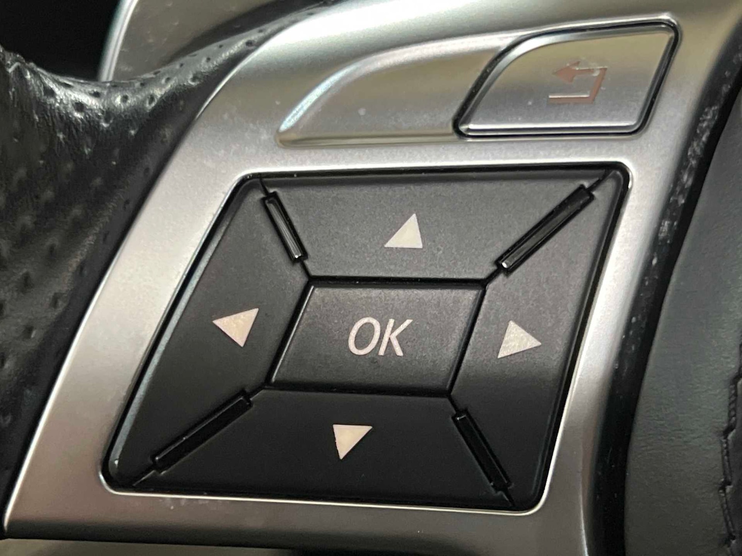 Used Mercedes-Benz SL 2016 for sale - 76587746: Photo 31