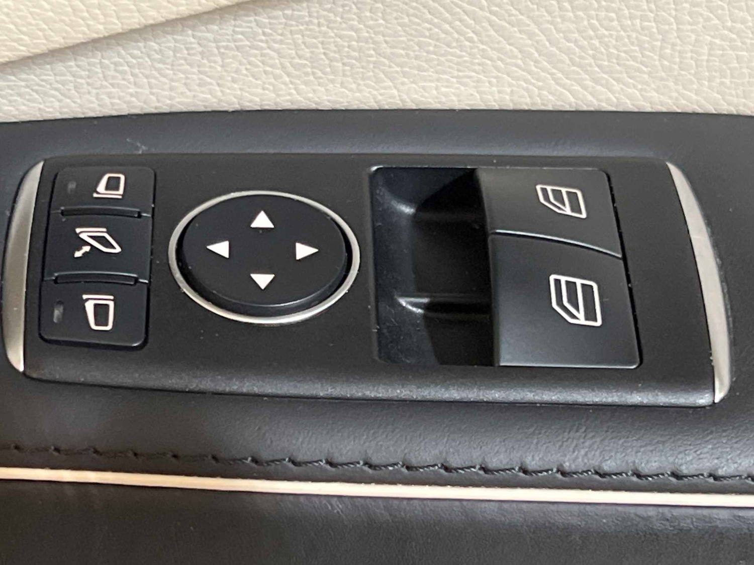 Used Mercedes-Benz SL 2016 for sale - 76587746: Photo 35