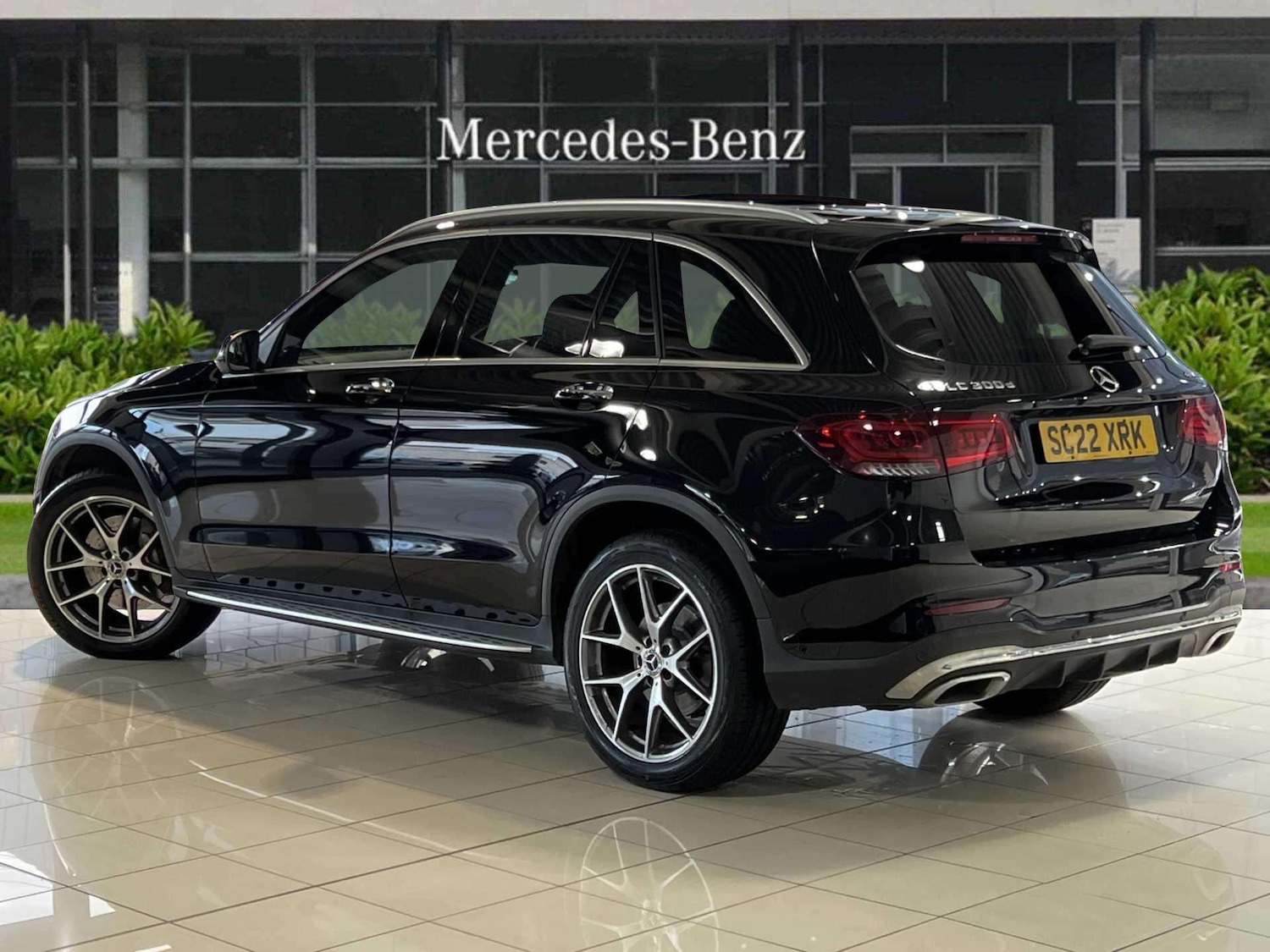 Used Mercedes-Benz GLC 2022 for sale - 76381771: Photo 2