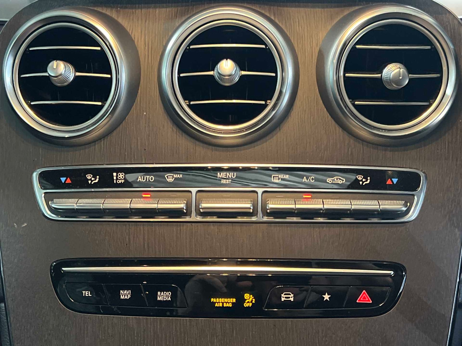 Used Mercedes-Benz GLC 2022 for sale - 76381771: Photo 21