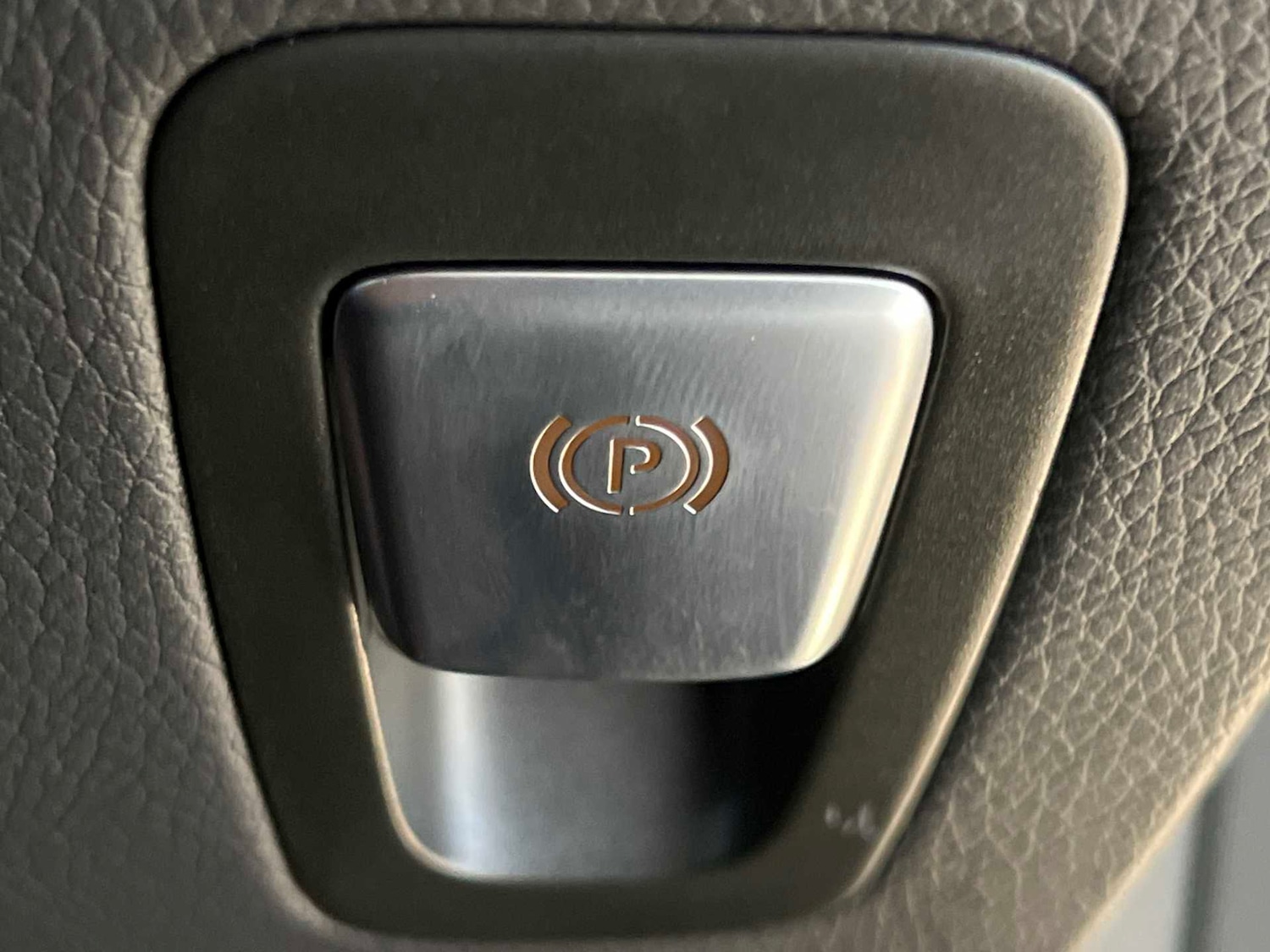 Used Mercedes-Benz GLC 2022 for sale - 76381771: Photo 22