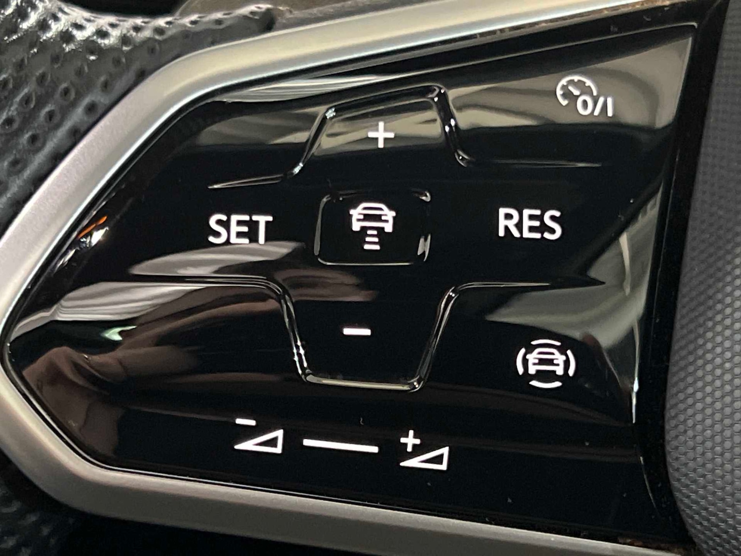 Used Volkswagen Touareg 2021 for sale - 77414701: Photo 32