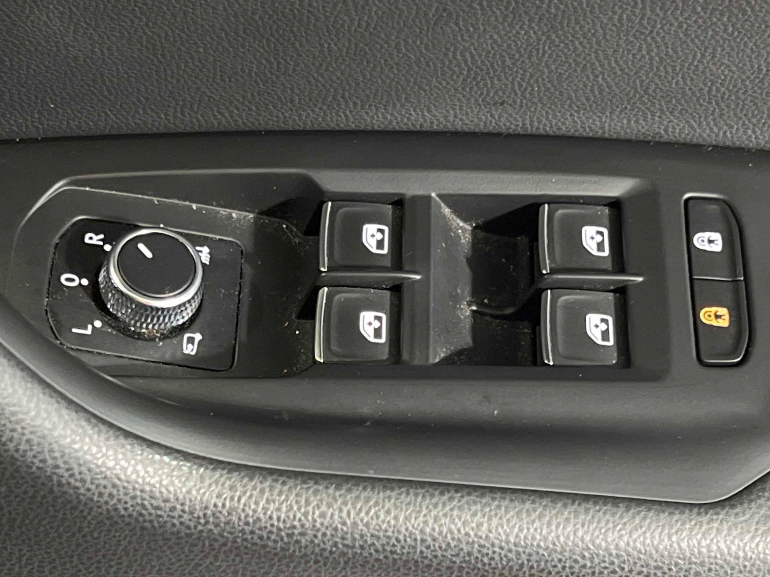 Used Volkswagen Touareg 2021 for sale - 77414701: Photo 34