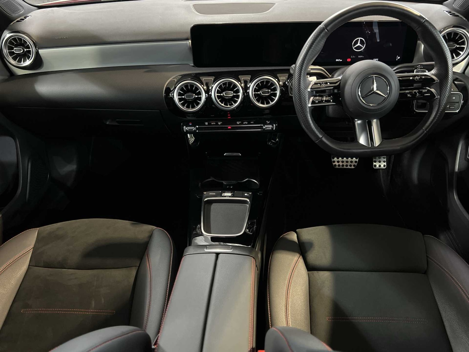 Used Mercedes-Benz A-Class 2024 for sale - 76373771: Photo 3