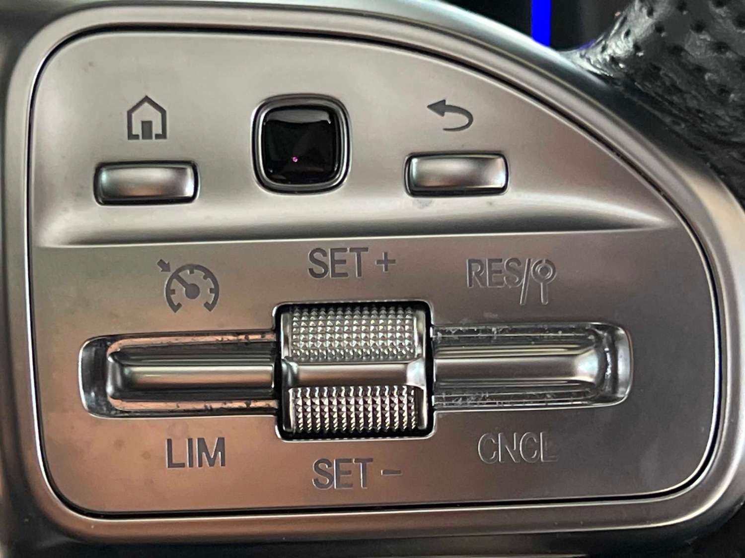 Used Mercedes-Benz EQB 2023 for sale - 77270254: Photo 32