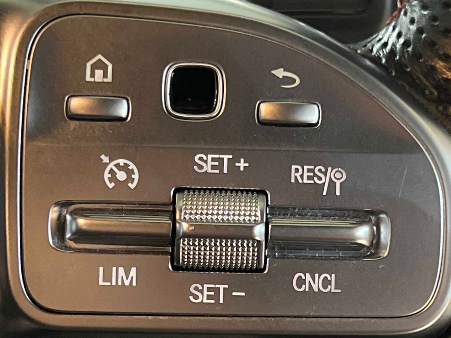 Used Mercedes-Benz CLA 2023 for sale - 76928926: Photo 32