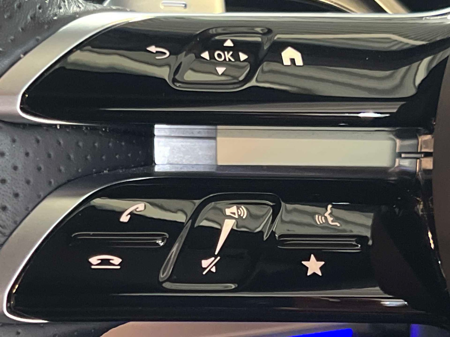 Used Mercedes-Benz GLE 2025 for sale - 77011151: Photo 32