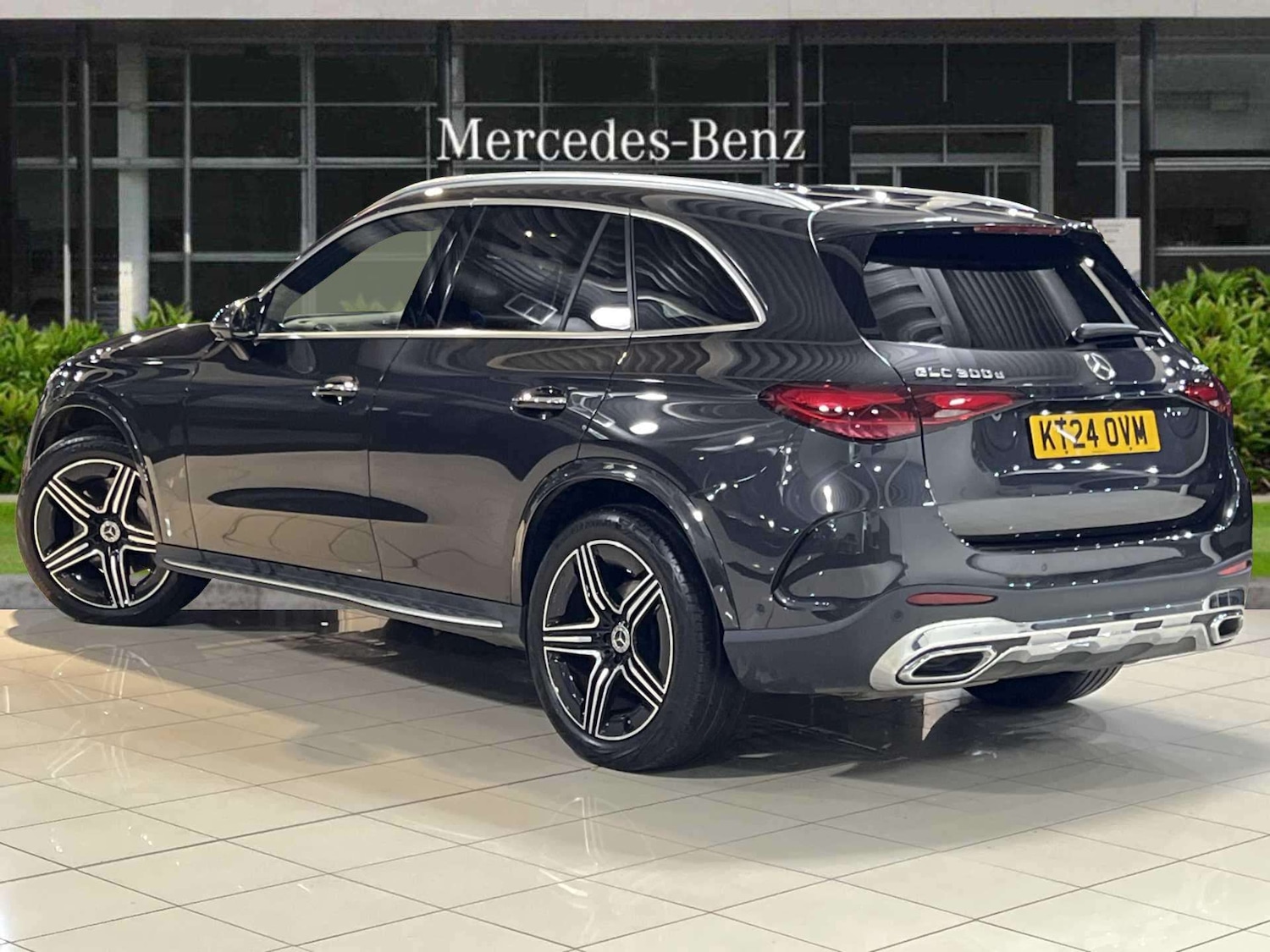 Used Mercedes-Benz GLC 2024 for sale - 76929003: Photo 2